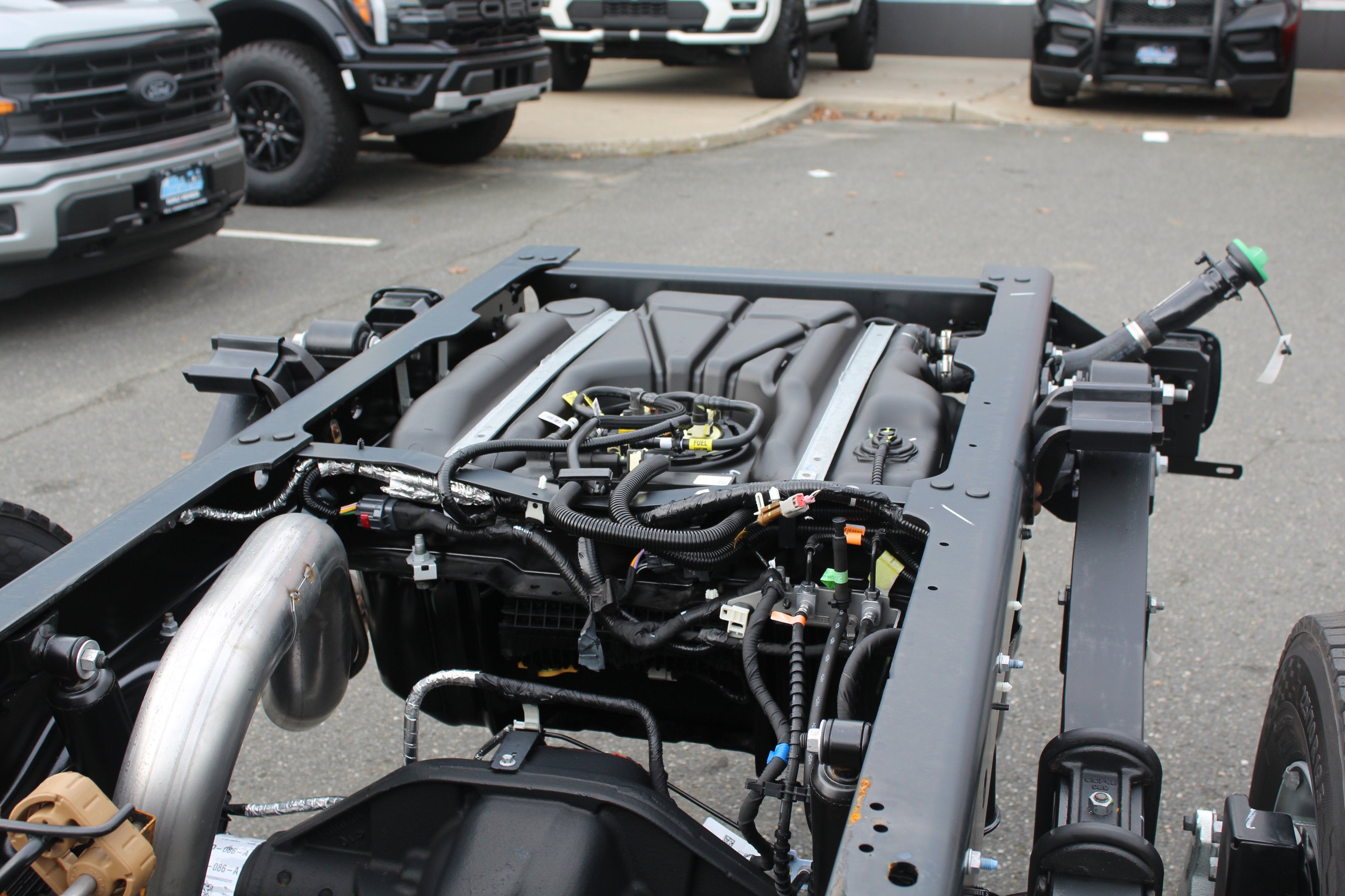2027 Ford Chassis Cab F-550® Platinum