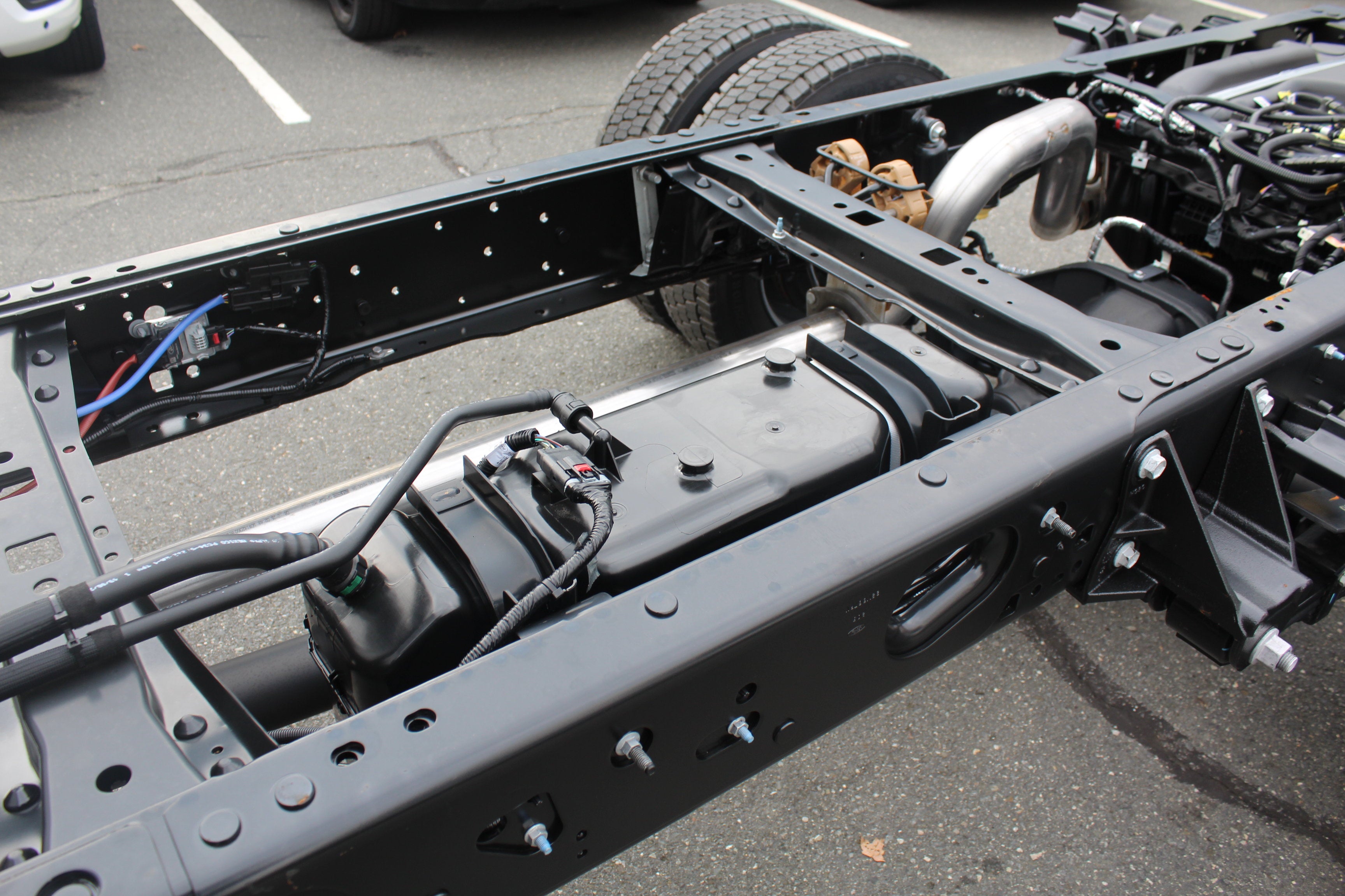 2027 Ford Chassis Cab F-550® Platinum