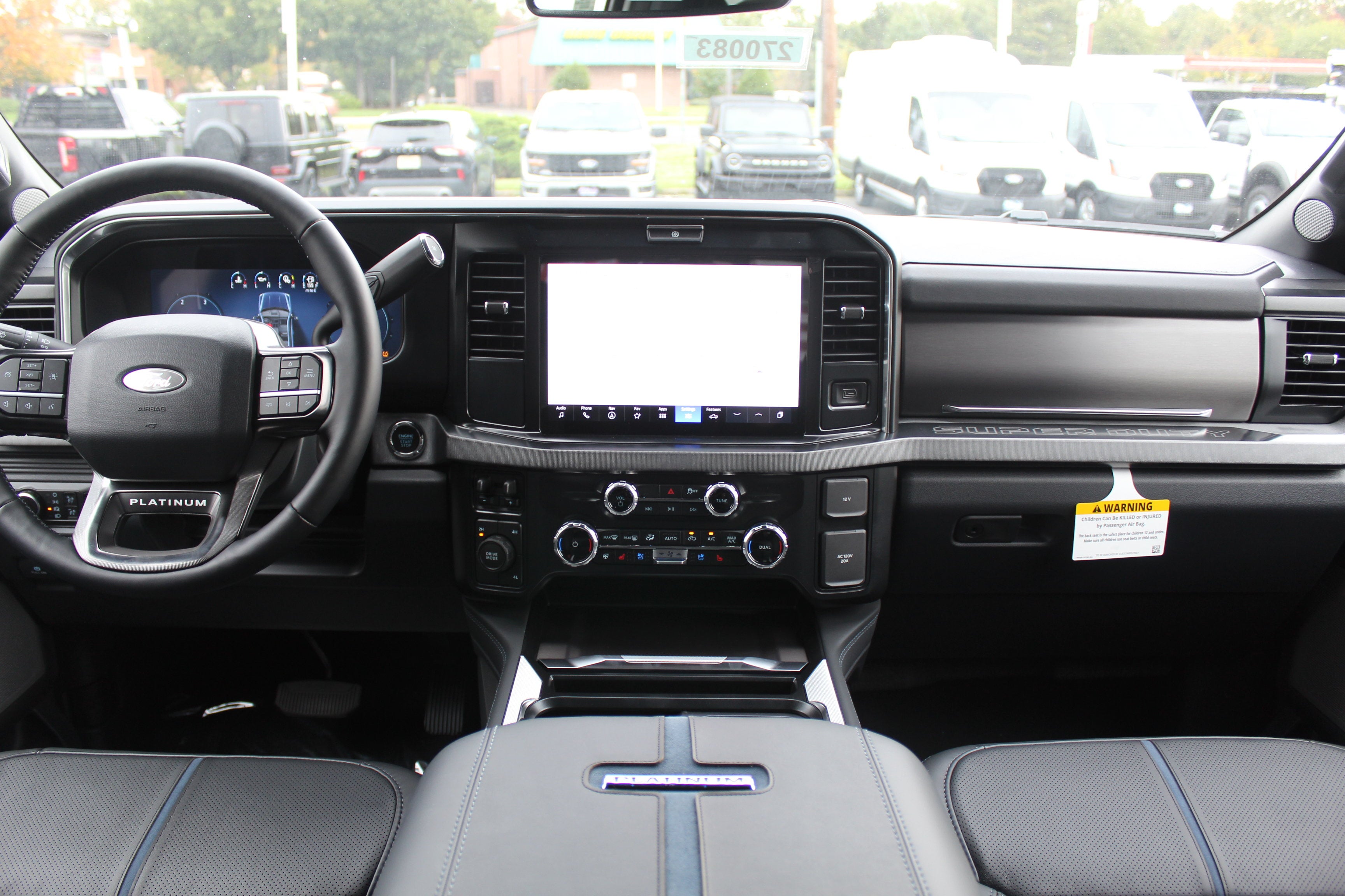 2027 Ford Chassis Cab F-550® Platinum