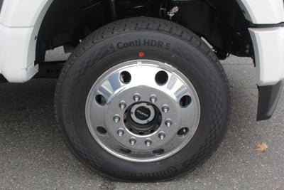 2027 Ford Chassis Cab F-550® Platinum