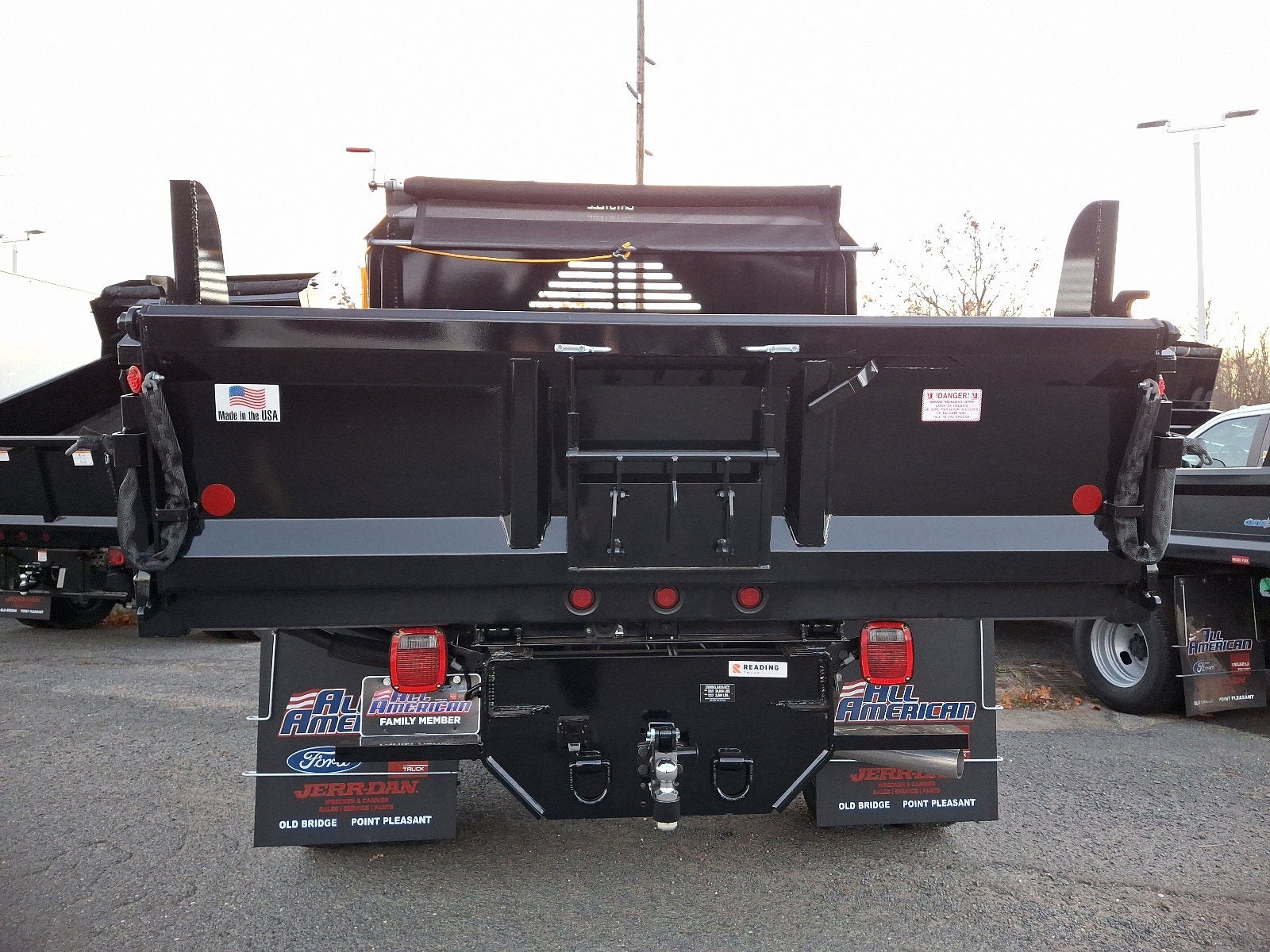 2024 Ford Super Duty F-550 DRW 9 FT 3/4 Yard E-Tipper Dump Body