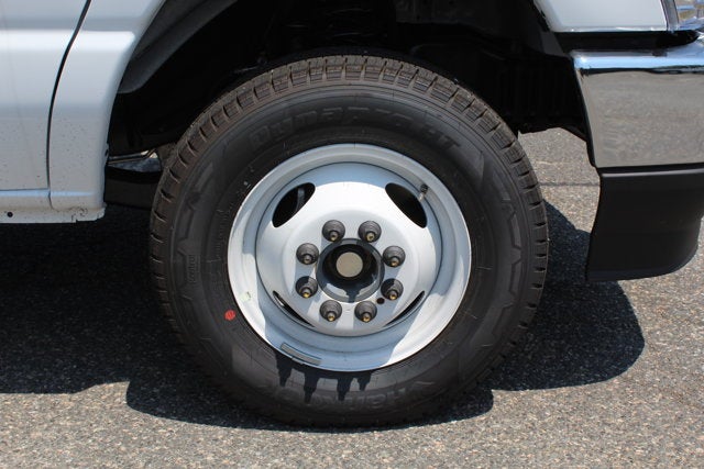 2026 Ford Econoline Cutaway E-350 SRW