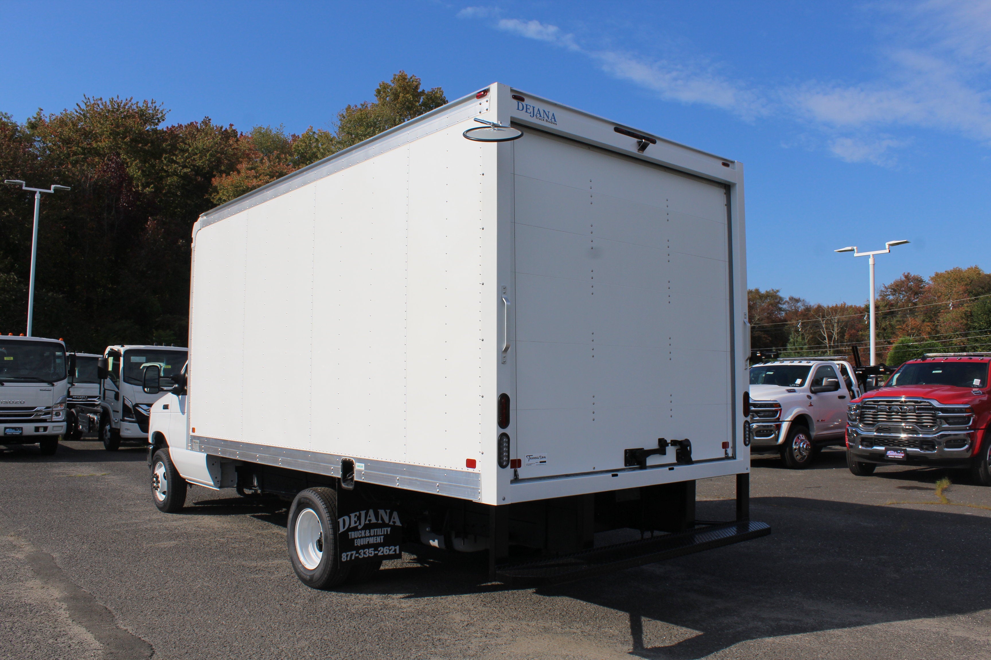 2027 Ford Econoline Cutaway E-350 SRW