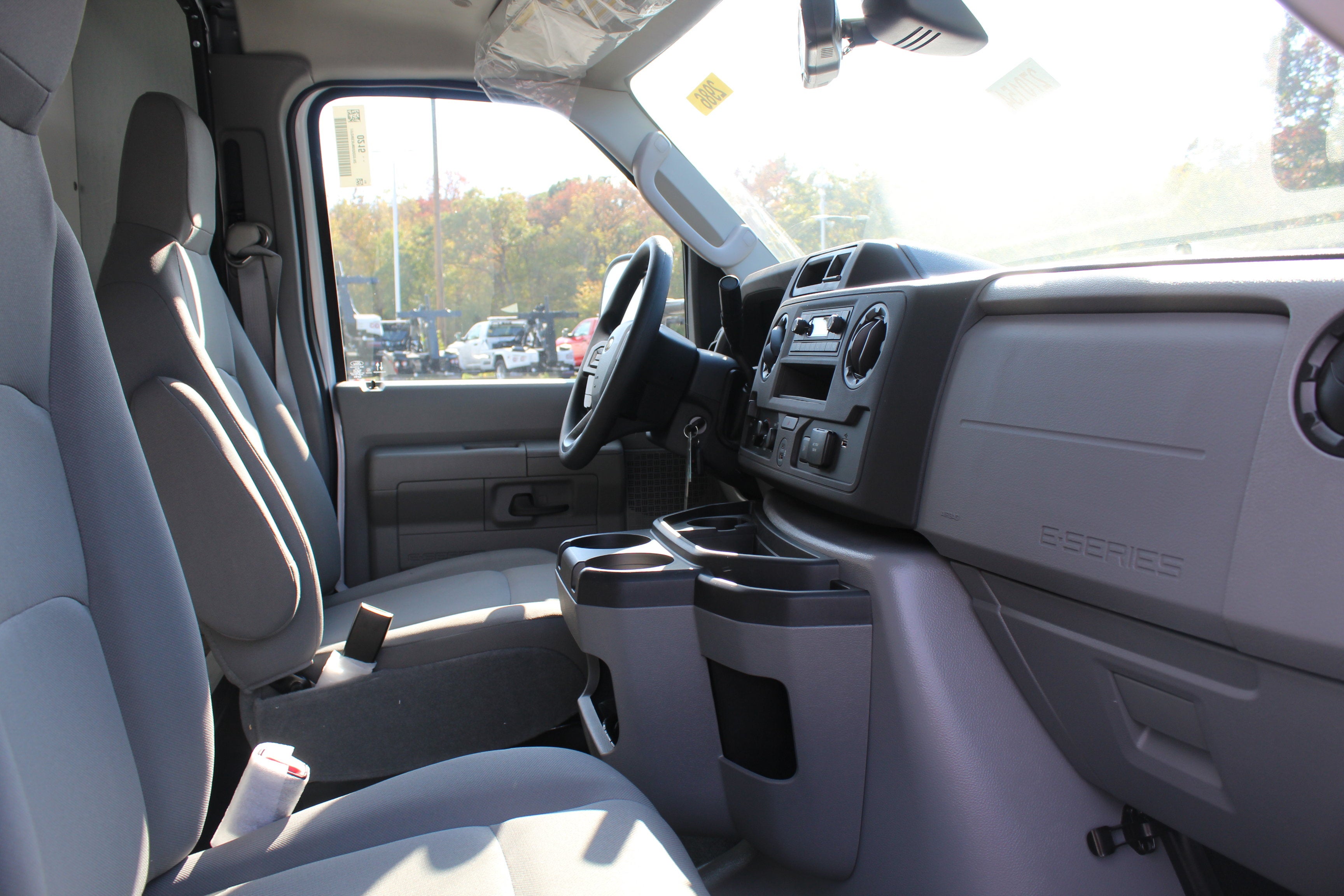 2027 Ford Econoline Cutaway E-350 SRW