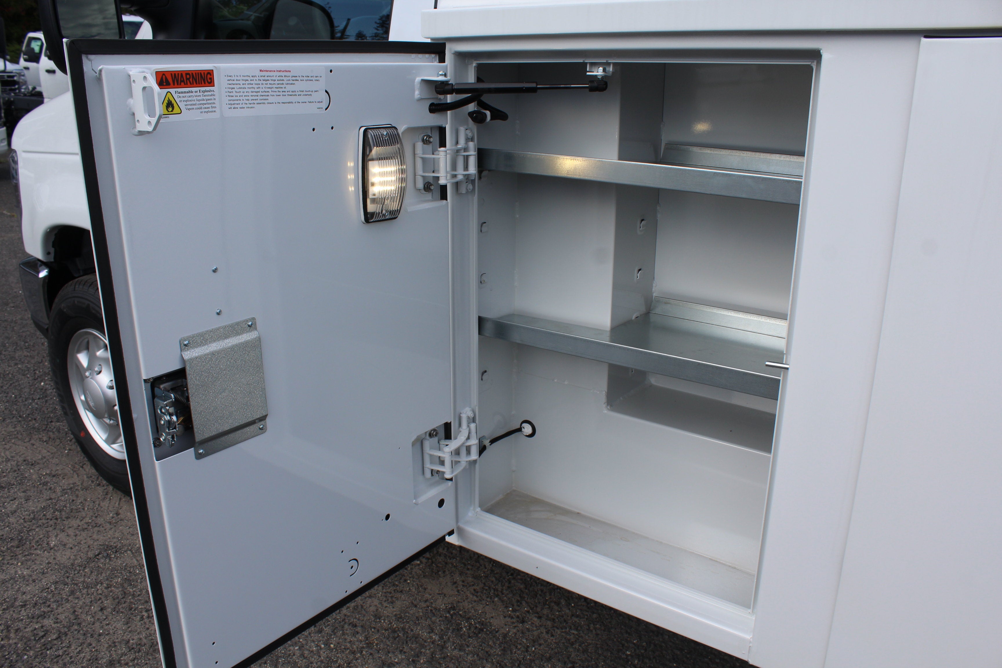 2027 Ford Econoline Cutaway E-350 SRW