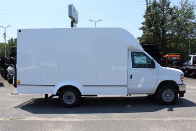2026 Ford Econoline Cutaway E-350 SRW