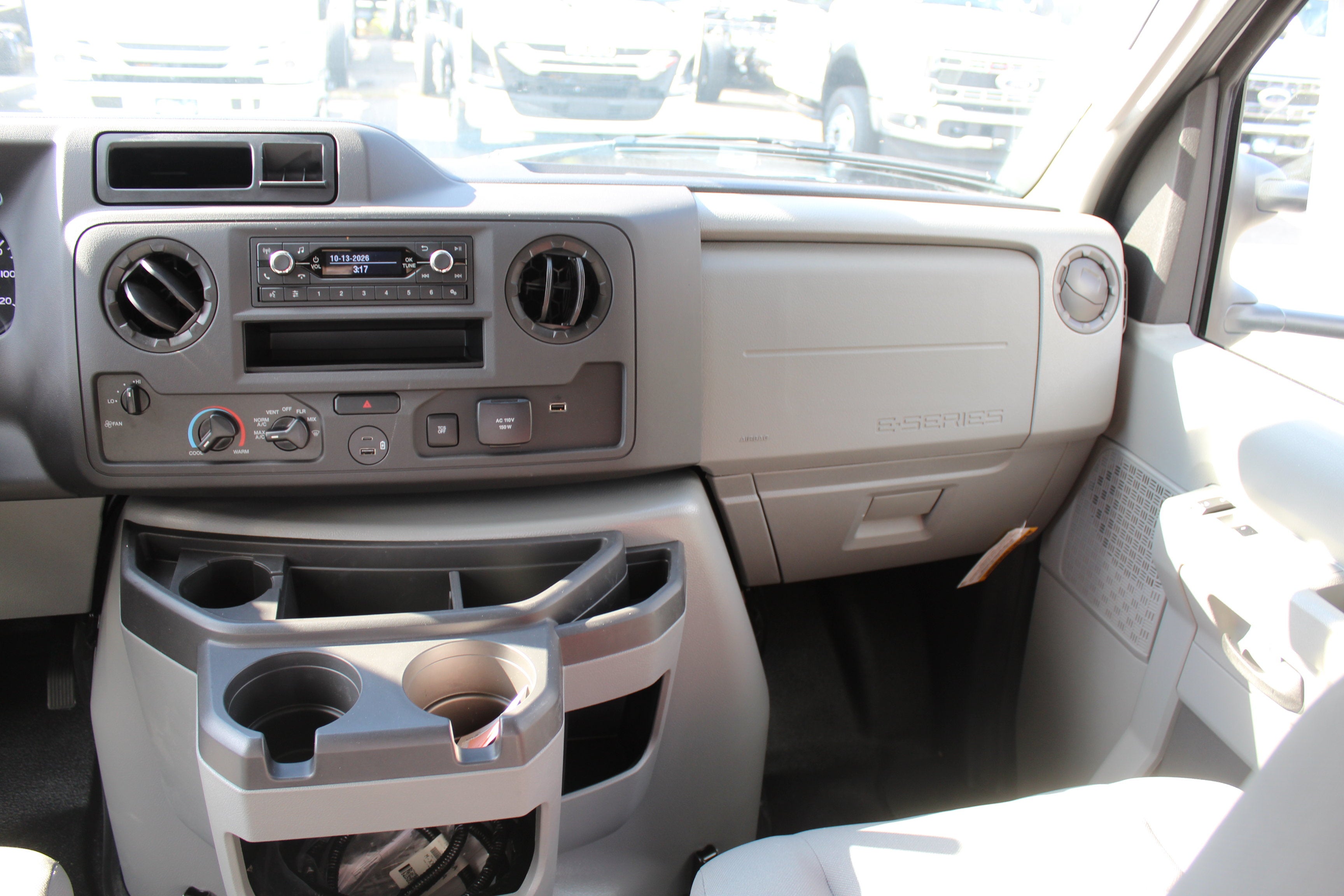 2027 Ford Econoline Cutaway E-350 SRW