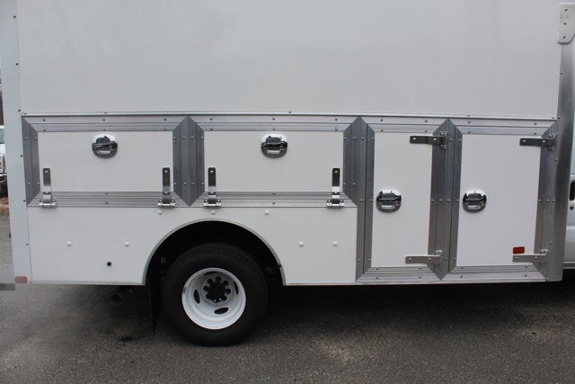 2026 Ford Econoline Cutaway E-450 DRW
