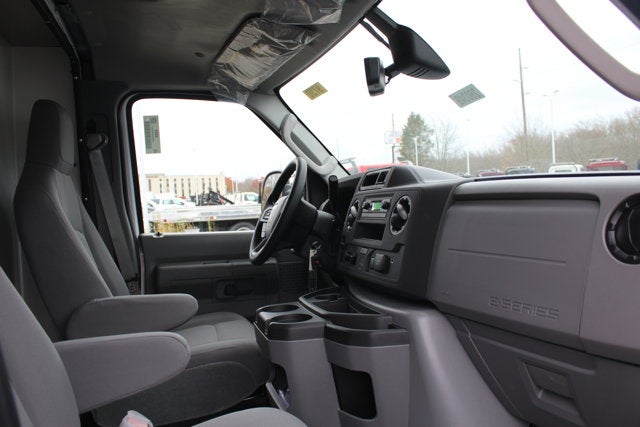 2026 Ford Econoline Cutaway E-450 DRW