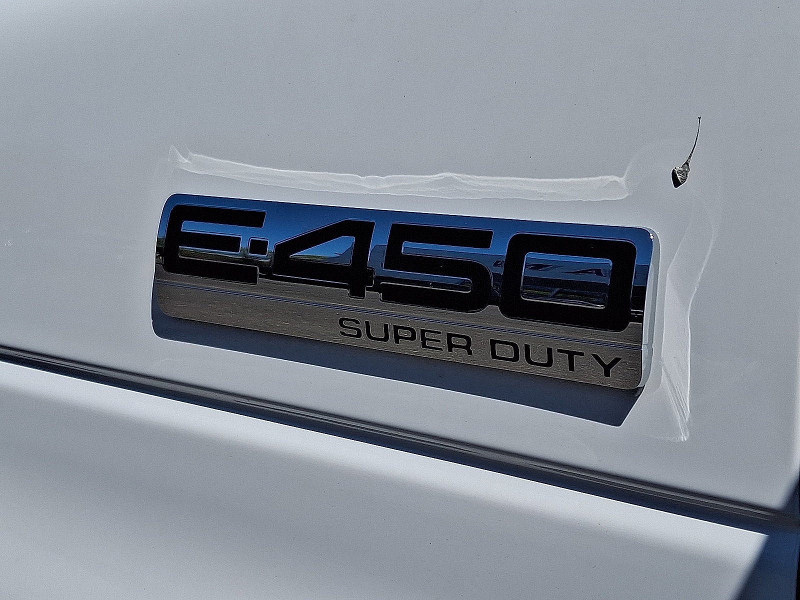 2027 Ford Econoline Cutaway E-450 DRW