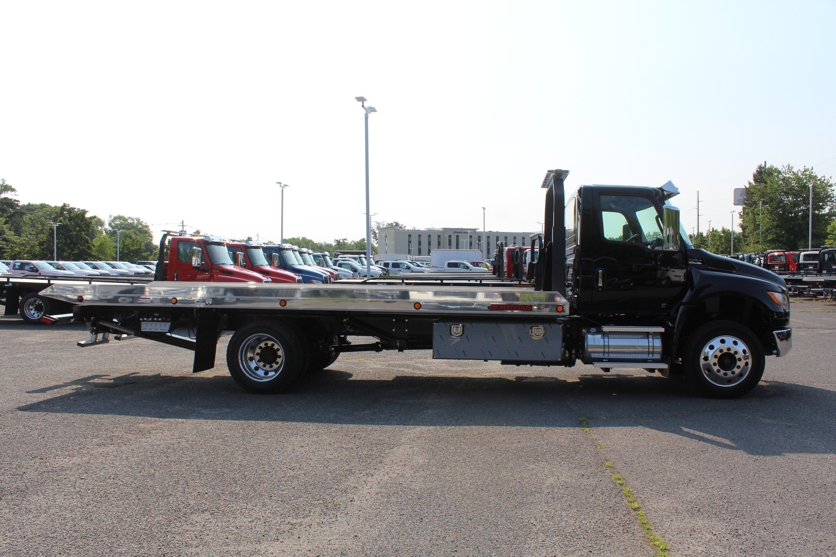 2027 International MV607 Jerr-Dan 6-Ton Aluminum XLP SD Carrier