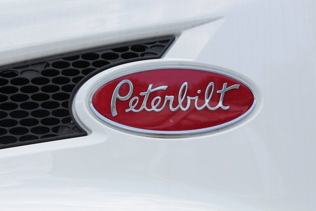 2025 Peterbilt 536 22' Aluminum XLP Jerr-Dan Carrier