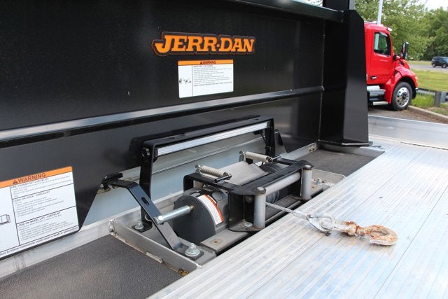 2025 Peterbilt 536 22' Aluminum XLP Jerr-Dan Carrier