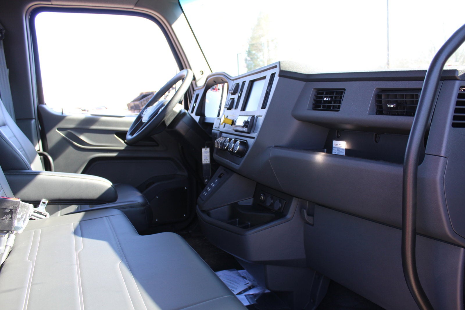 2025 Peterbilt 536 22 FT Steel 4x2 Carrier Jerr-Dan