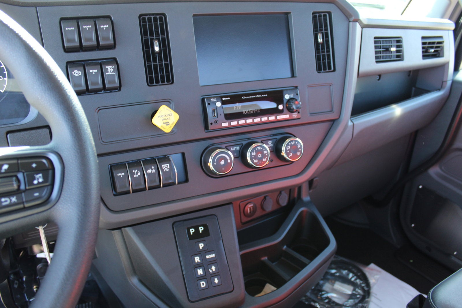 2025 Peterbilt 536 22 FT Steel 4x2 Carrier Jerr-Dan