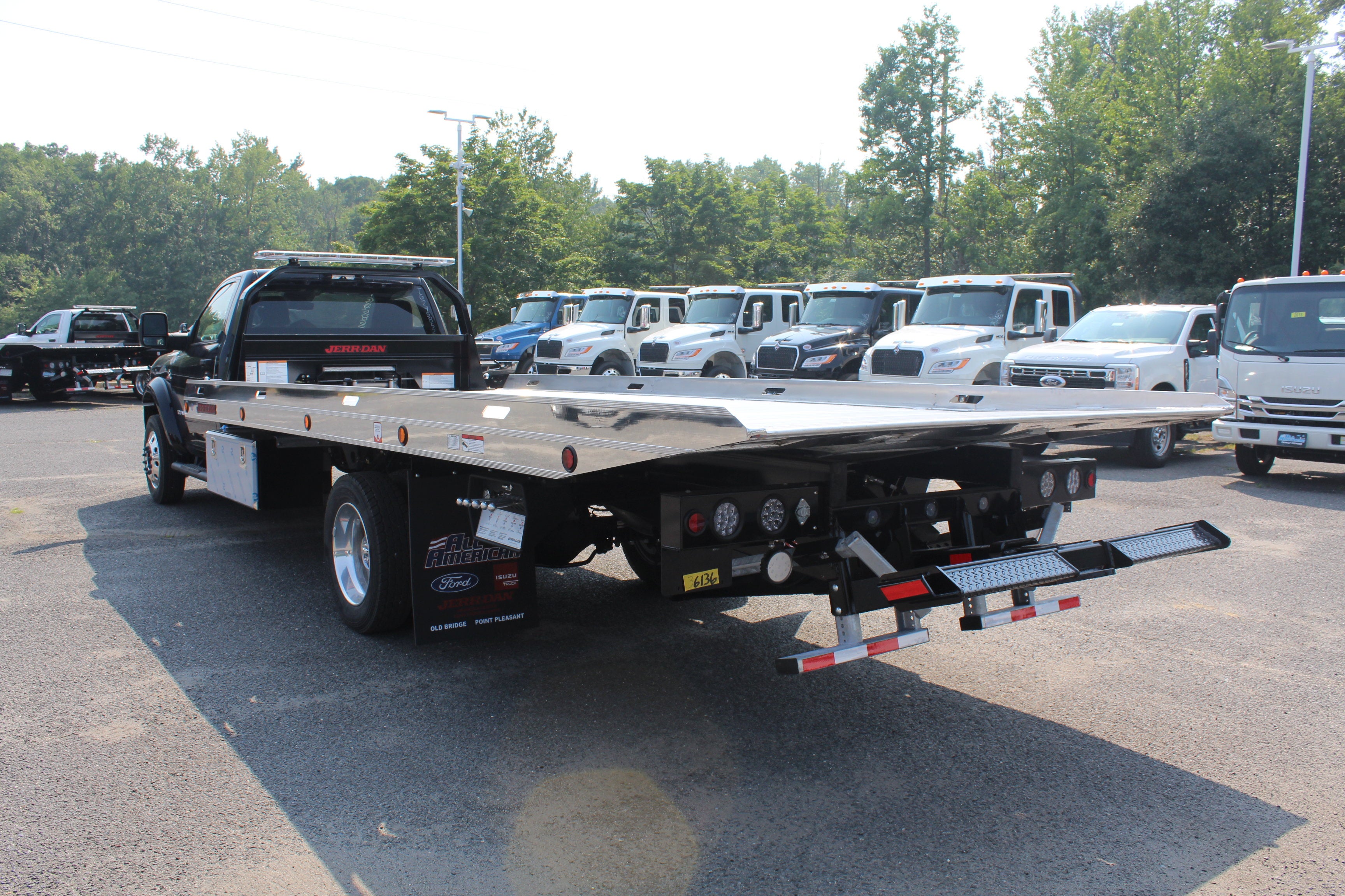 2026 RAM 5500 Jerr-Dan 6-Ton Dual-Angle Aluminum XLP SD Carrier