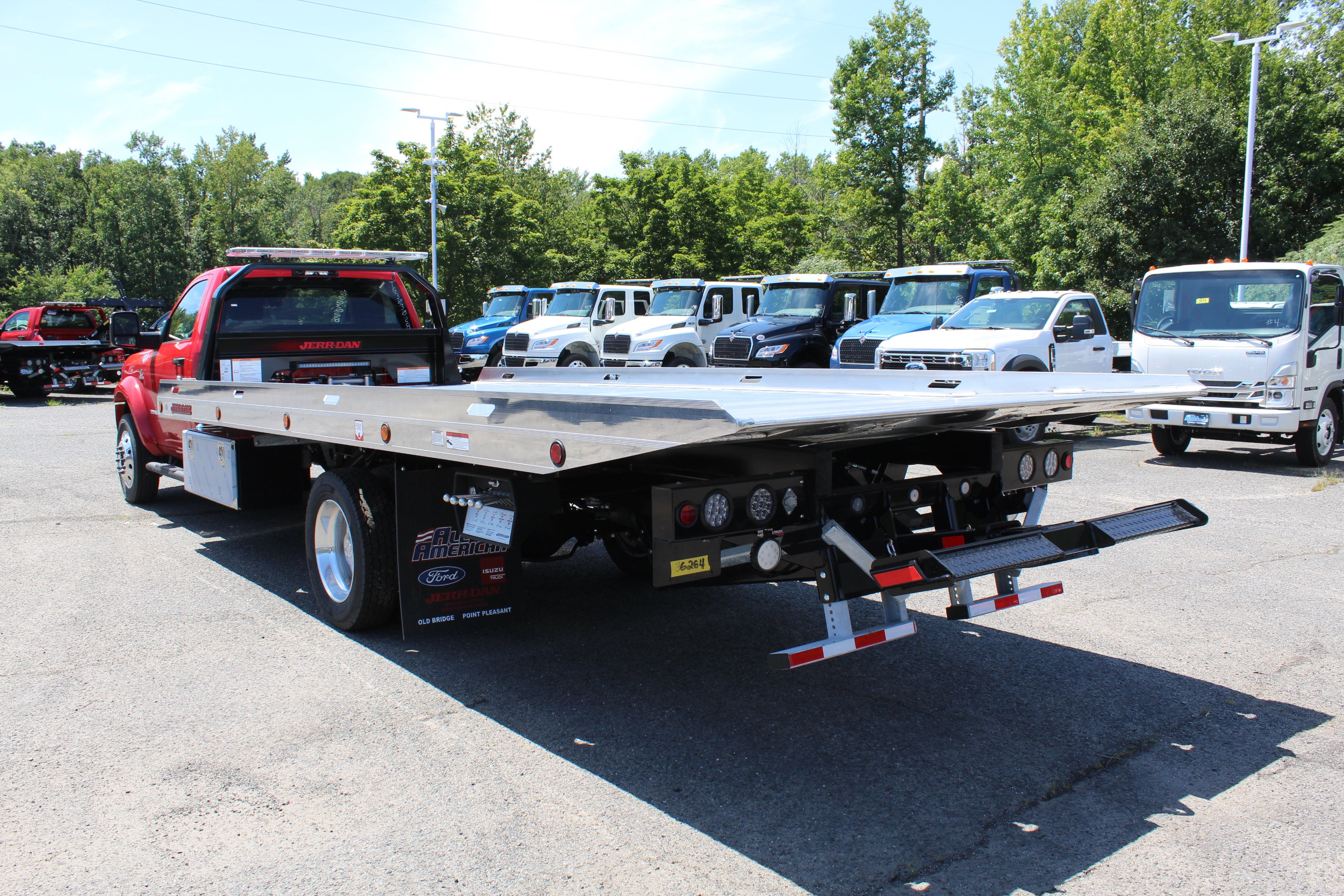 2026 RAM 5500 Jerr-Dan 6-Ton Dual-Angle Aluminum XLP SD Carrier
