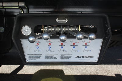 2025 International MV607 22 FT Aluminum 4x2 Carrier Jerr-Dan