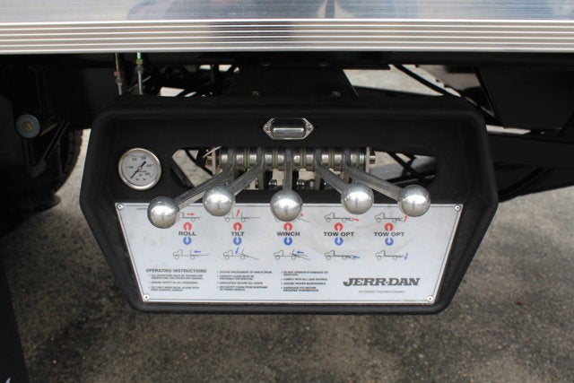 2025 International MV607 22 FT Aluminum 4x2 Carrier Jerr-Dan