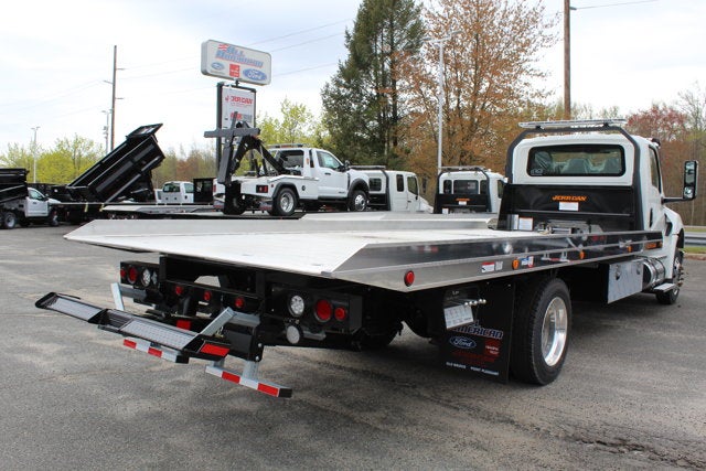 2025 International MV607 22 FT Aluminum 4x2 Carrier Jerr-Dan