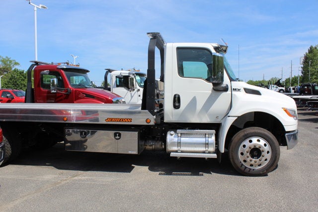 2025 International MV607 22 FT Aluminum 4x2 Carrier Jerr-Dan
