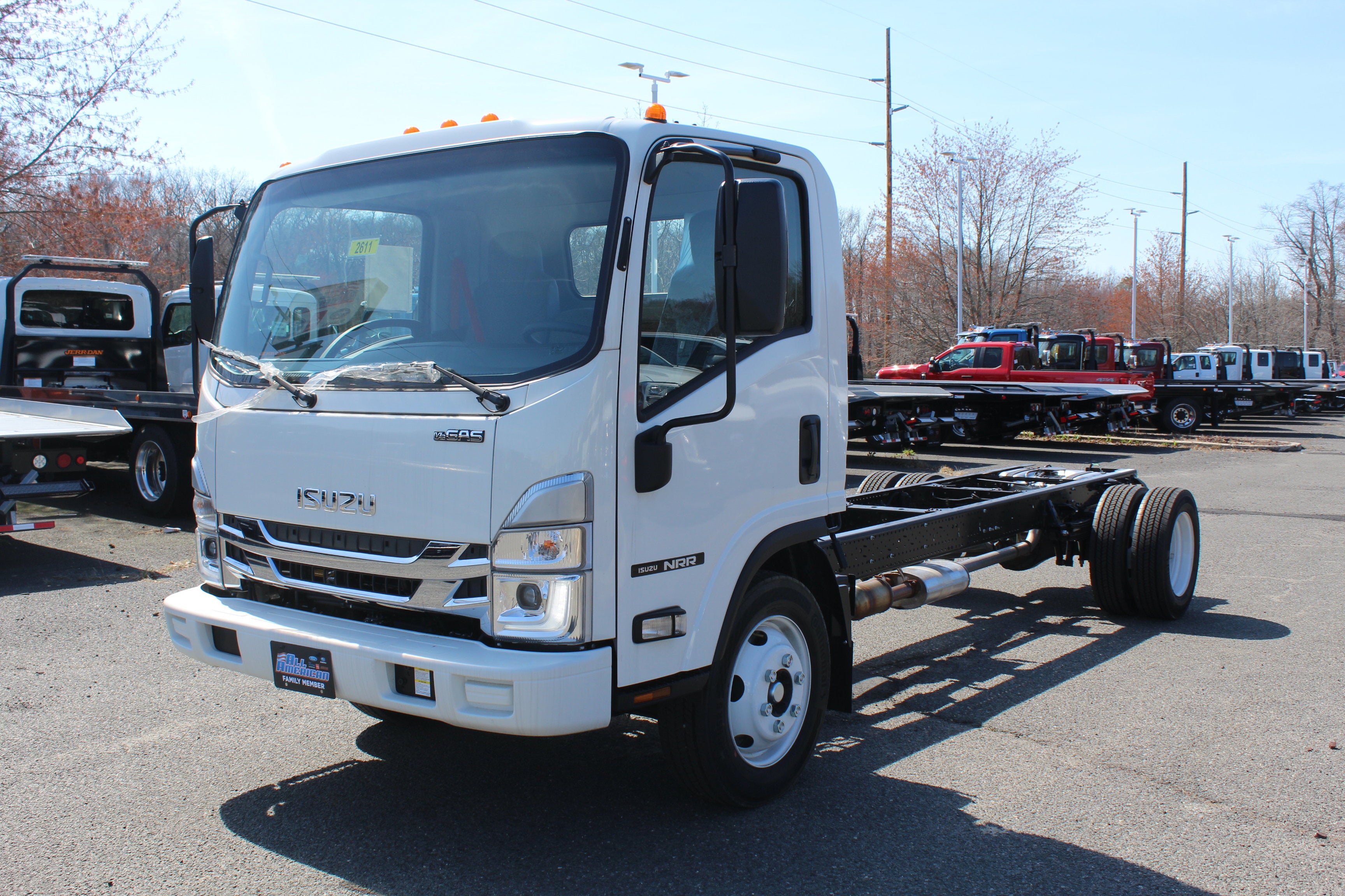 2026 Isuzu NRR Base