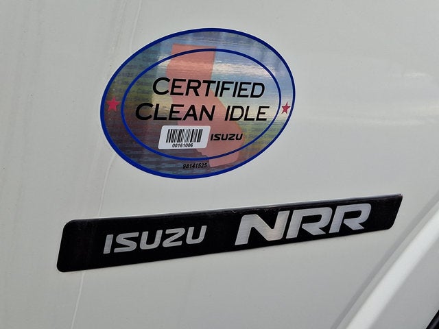 2024 Isuzu NRR 20 FT Box w/ ICC Bumper