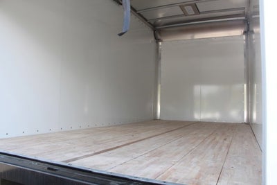 2024 Isuzu NRR 16 FT Box w/ ICC Bumper