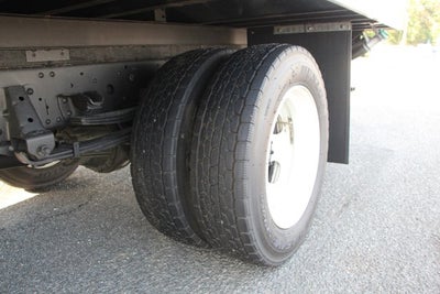 2024 Isuzu NRR 16 FT Box w/ ICC Bumper