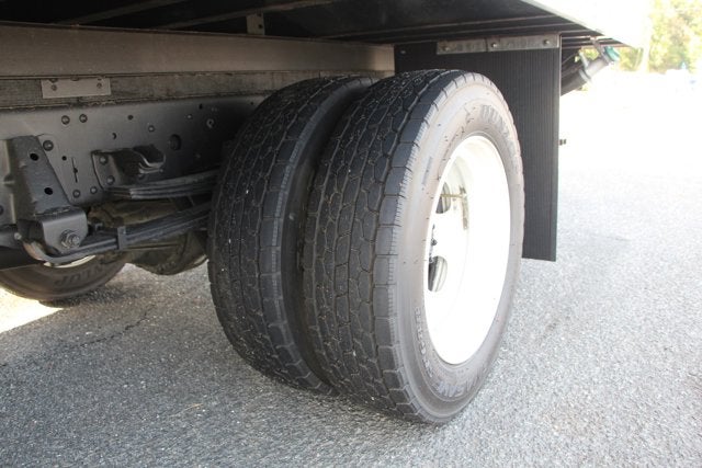 2024 Isuzu NRR 16 FT Box w/ ICC Bumper