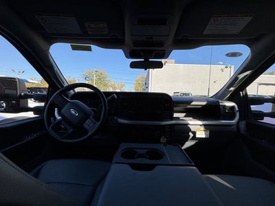 2024 Ford Super Duty F-550 DRW XL