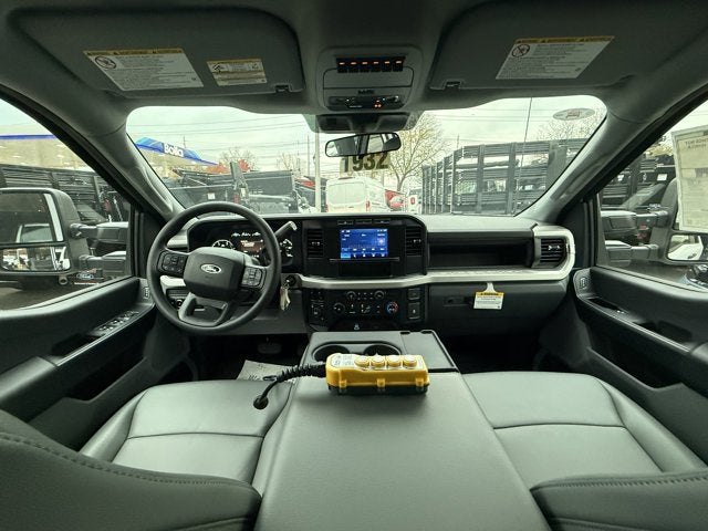 2024 Ford Super Duty F-550 DRW XL