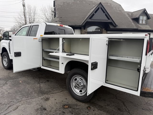 2026 Ford Chassis Cab F-350® XL