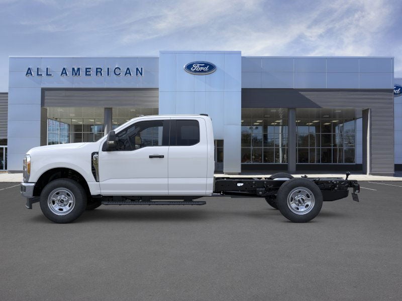 2026 Ford Chassis Cab F-350® XL