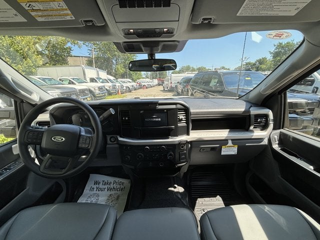 2025 Ford Chassis Cab F-350® XL