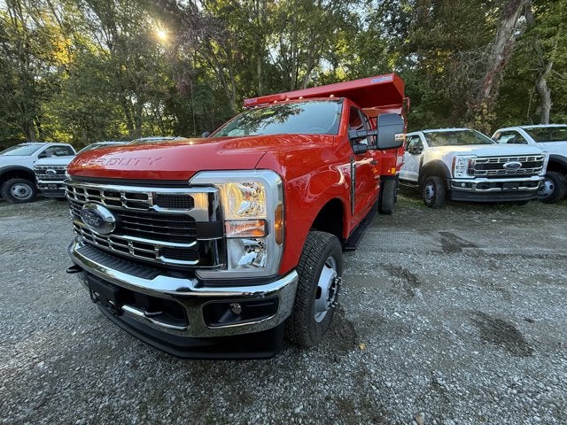 2025 Ford Chassis Cab F-350® XL