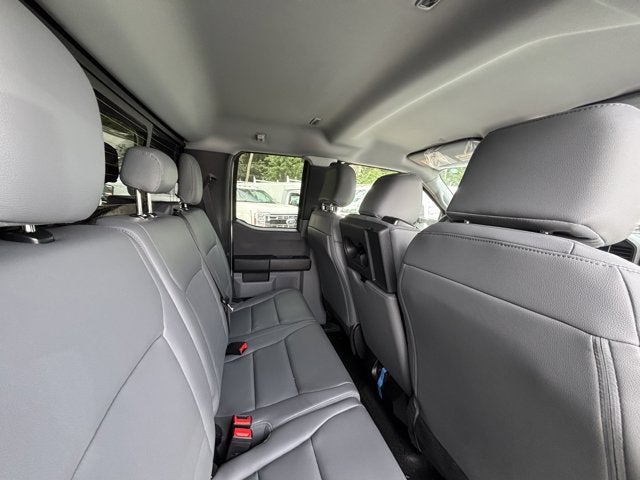 2025 Ford Chassis Cab F-350® XL