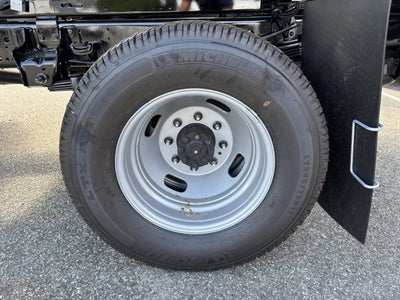 2025 Ford Super Duty F-350 DRW Base