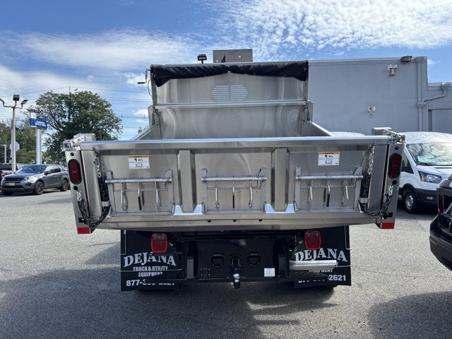 2025 Ford Super Duty F-350 DRW Base