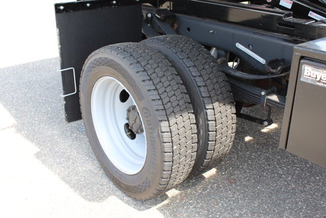 2025 Ford Chassis Cab F-550® XL