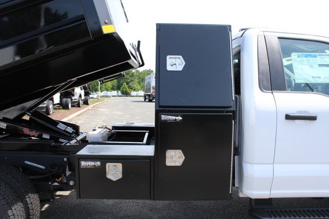 2025 Ford Chassis Cab F-550® XL