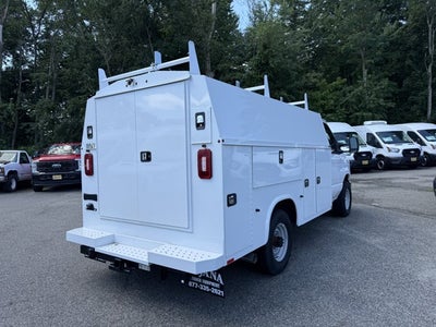 2026 Ford Econoline Cutaway E-350 SRW