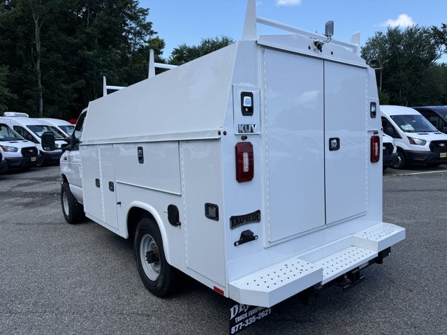 2026 Ford Econoline Cutaway E-350 SRW