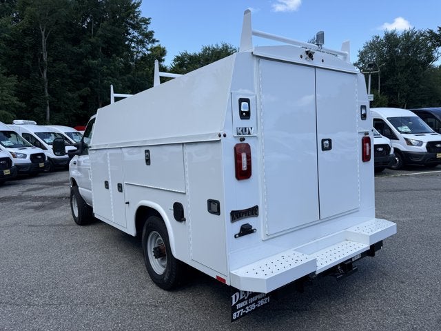 2026 Ford Econoline Cutaway E-350 SRW