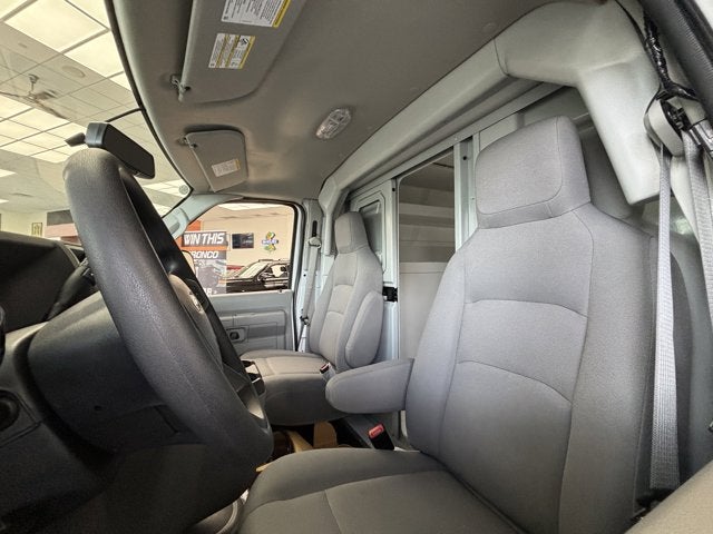 2025 Ford Econoline Cutaway E-350 SRW