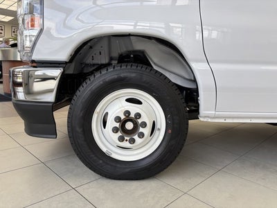 2025 Ford Econoline Cutaway E-350 SRW