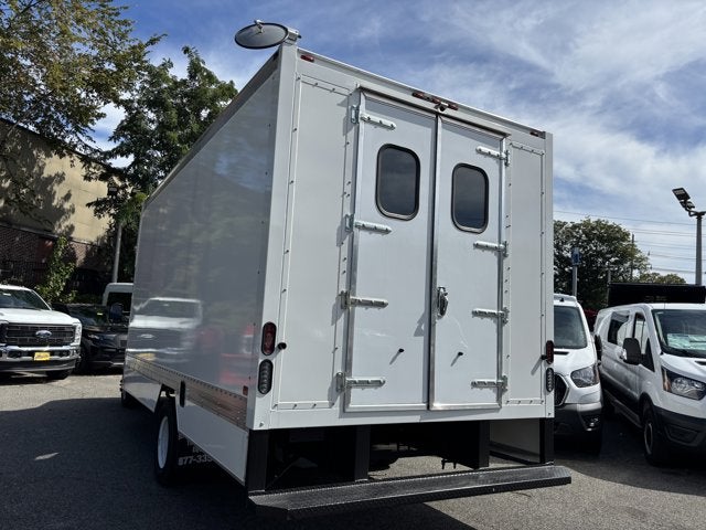 2026 Ford Econoline Cutaway E-450 DRW