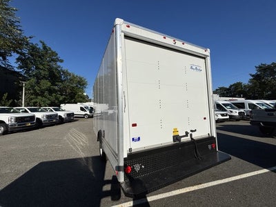 2025 Ford Econoline Cutaway E-450 DRW