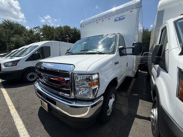 2027 Ford Econoline Cutaway E-450 DRW