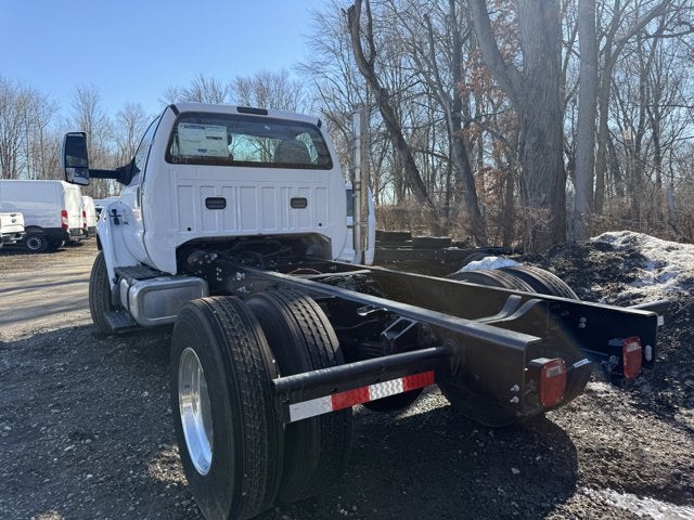 2027 Ford F-650-750 F-750 SD Diesel Straight Frame